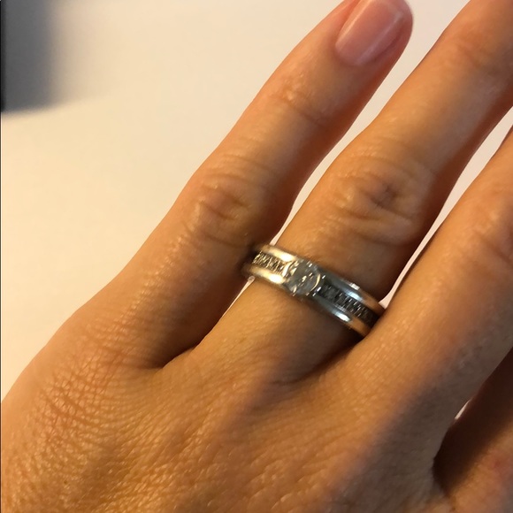 BVLGARI B.ZERO1 Diamond Engagement Ring - Picture 8 of 10